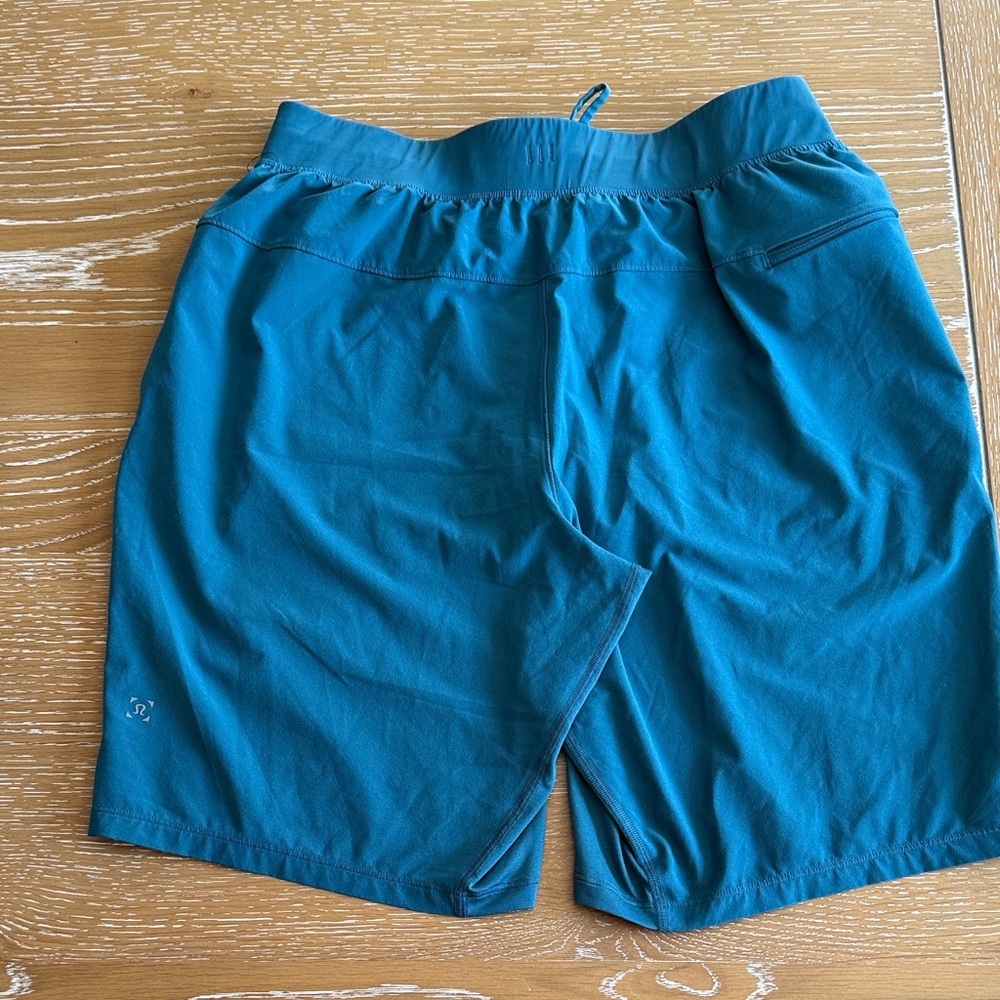 Lululemon T.H.E. Shorts 9" Athletic Shorts - Picture 6 of 9